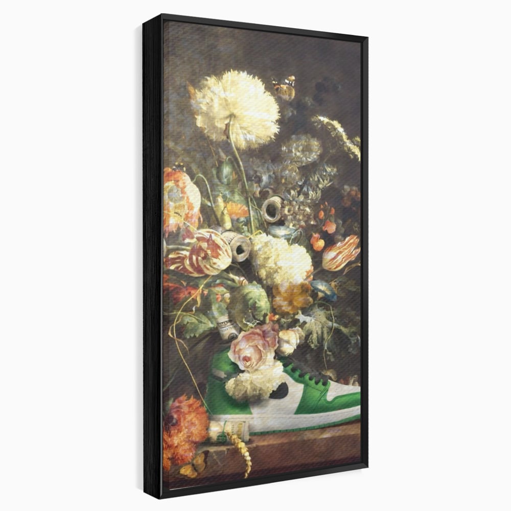 Tablou canvas cu tablou canvas cu pantof sport si flori, in rama de aluminiu negru